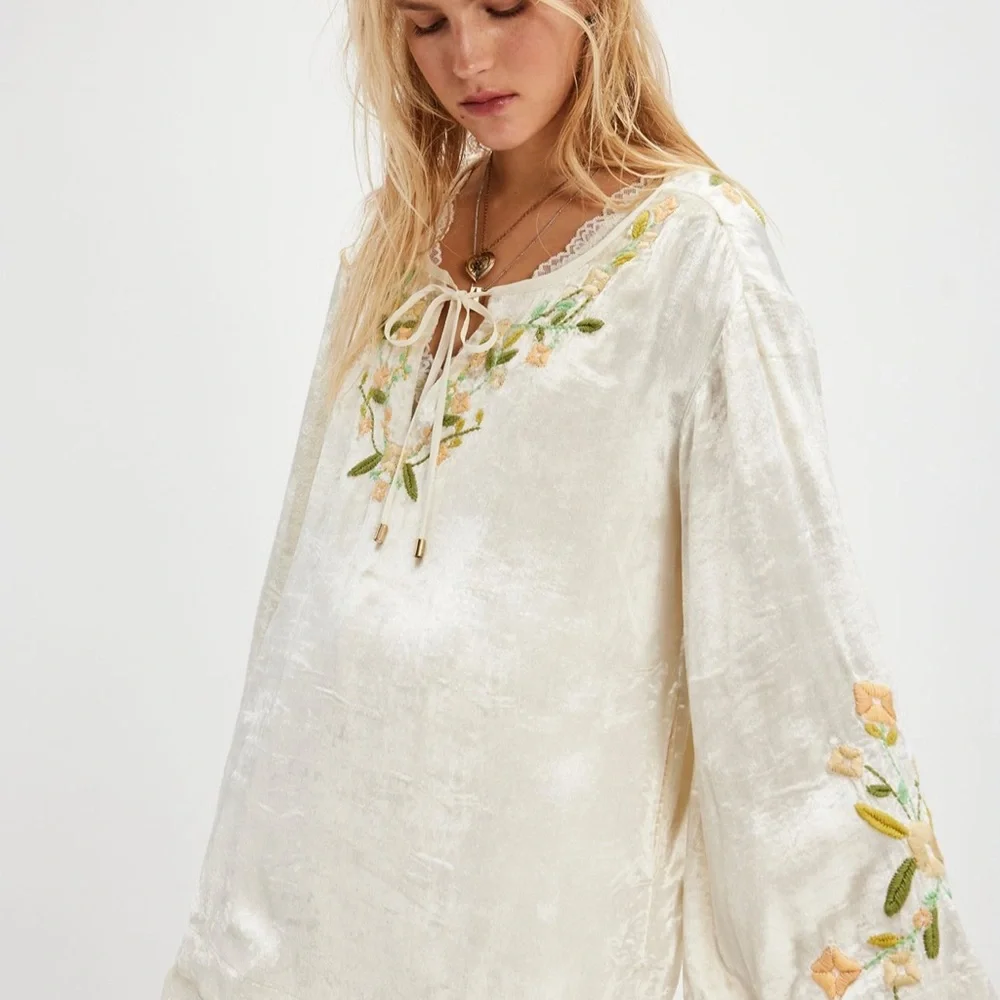 SALE!  NWT Free People Ember Embroidered Tunic size medium - Picture 3 of 7